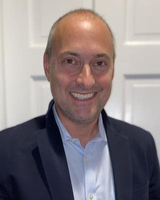 Photo of Dr. Scott Bienenfeld